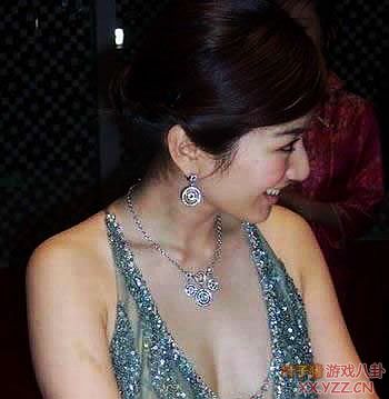 ����쭱�Ѫ��͸��װŮ���Ը�PK